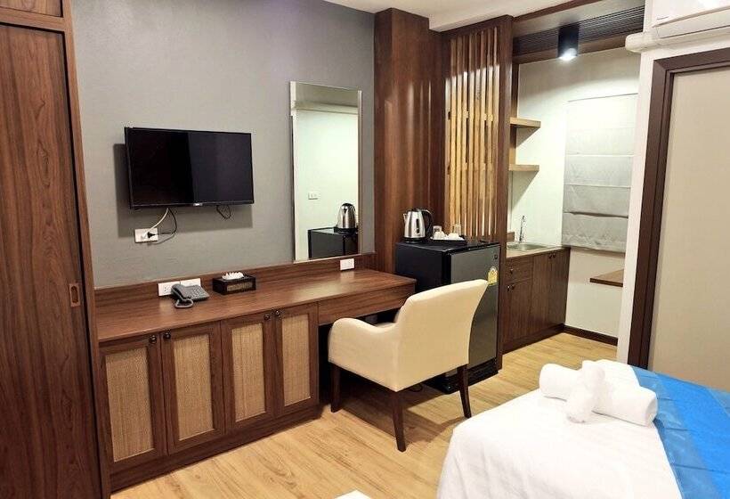 اتاق سوپریور, Lima Lanna