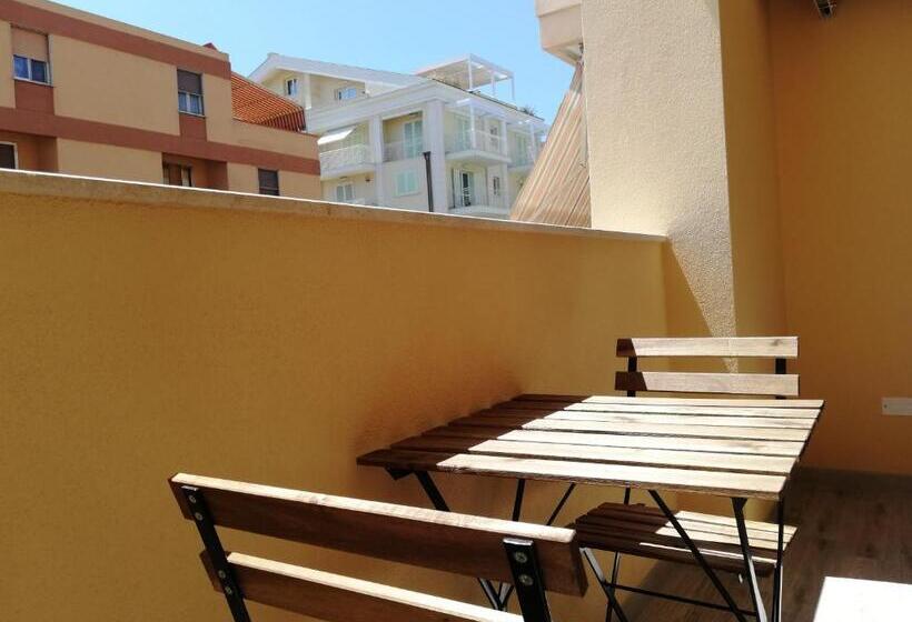 اتاق استاندارد با بالکن, Domo Alghero Centro
