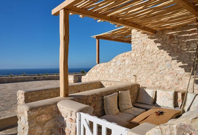 اتاق لوکس با چشم‌انداز دریا, Mythic Paros , Adults Only