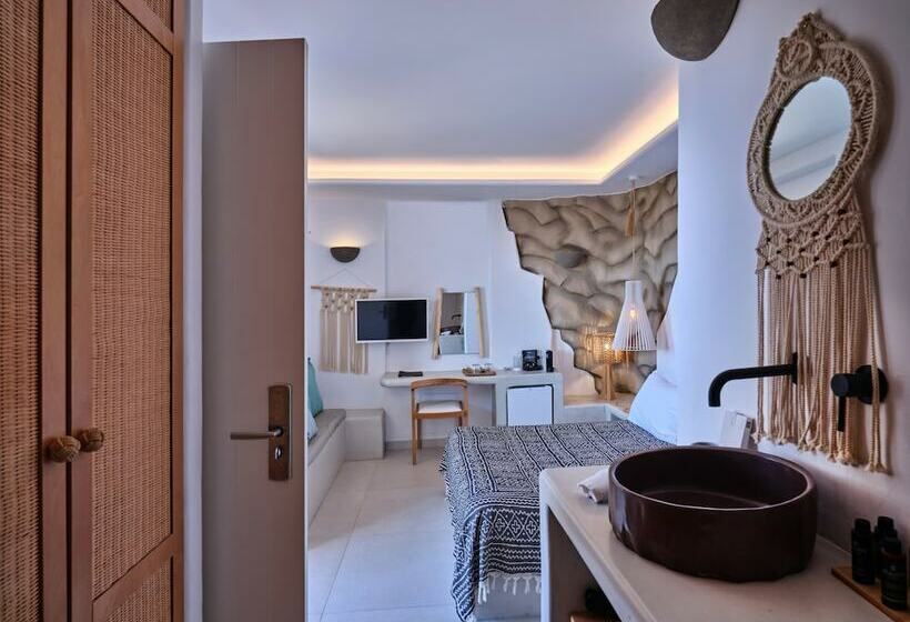 اتاق لوکس با چشم‌انداز دریا, Mythic Paros , Adults Only