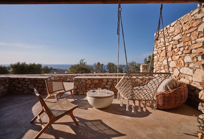 اتاق لوکس با چشم‌انداز دریا, Mythic Paros , Adults Only