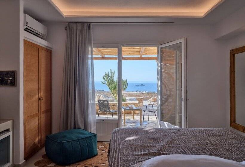 سوییت جونیور با چشم‌انداز دریا, Mythic Paros , Adults Only