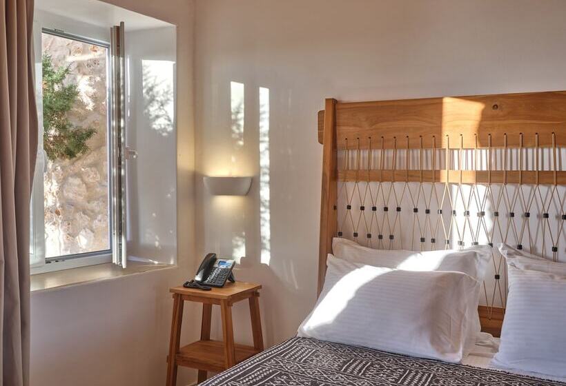 اتاق لوکس با چشم‌انداز دریا, Mythic Paros , Adults Only