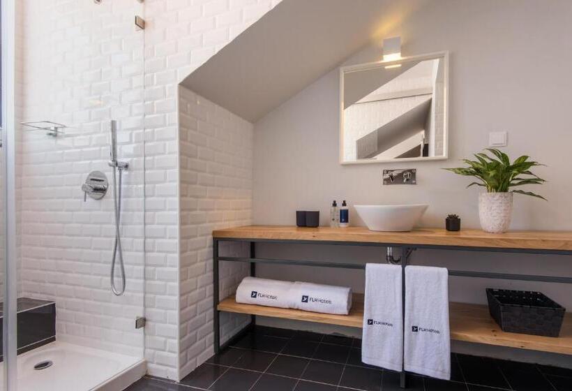 سوییت, Urbano Flh Hotels Lisboa