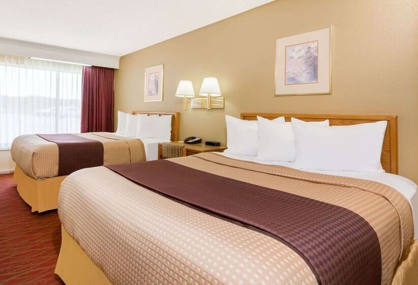 اتاق استاندارد با 2 تخت دوبل, Days Inn By Wyndham Staunton
