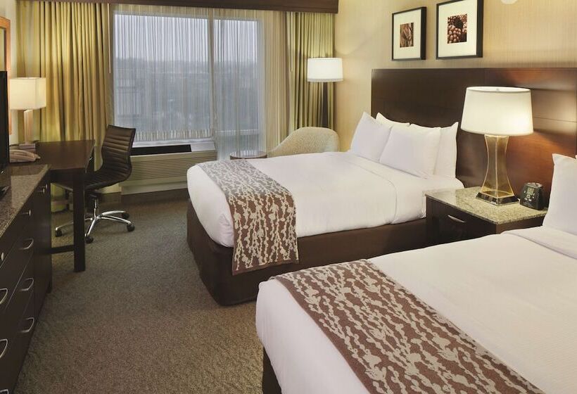 Deluxe Zimmer, Doubletree By Hilton Boston Bayside