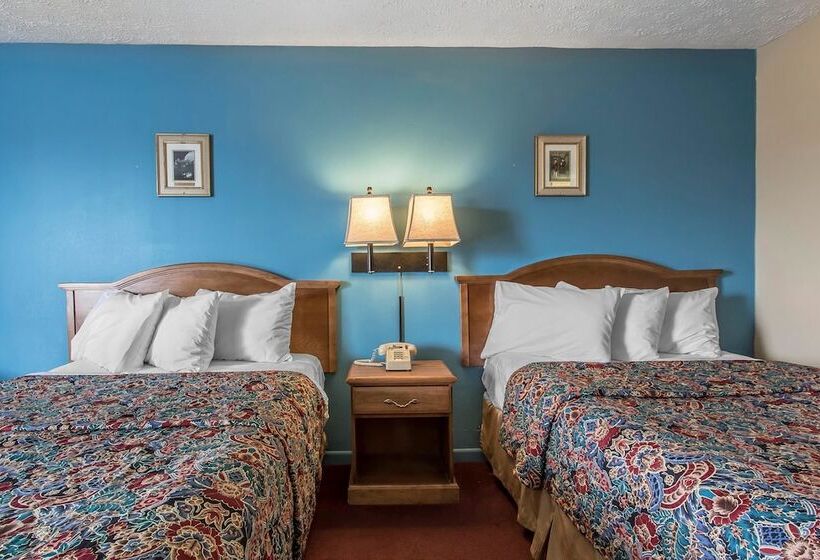 Quarto Estandar 2 Camas Casal, Rodeway Inn Jackson