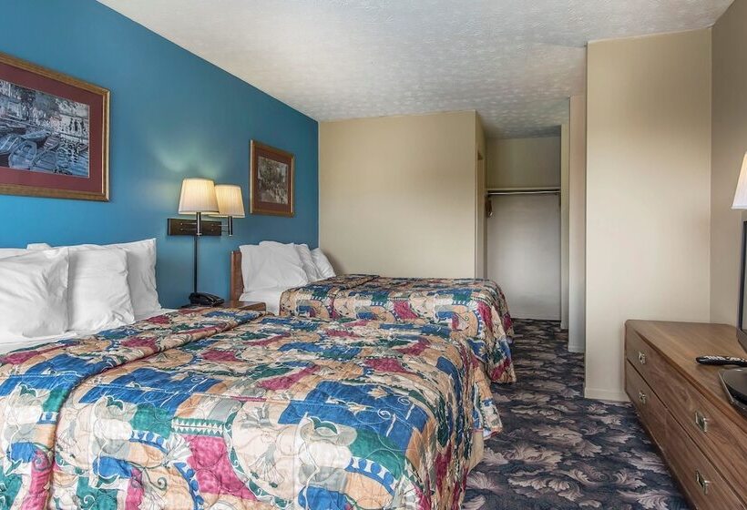 Quarto Estandar 2 Camas Casal, Rodeway Inn Jackson