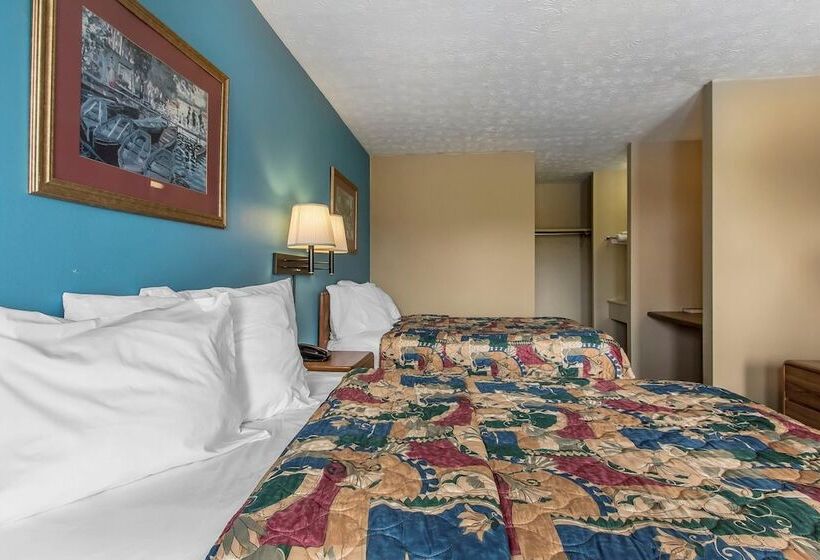 Quarto Estandar 2 Camas Casal, Rodeway Inn Jackson