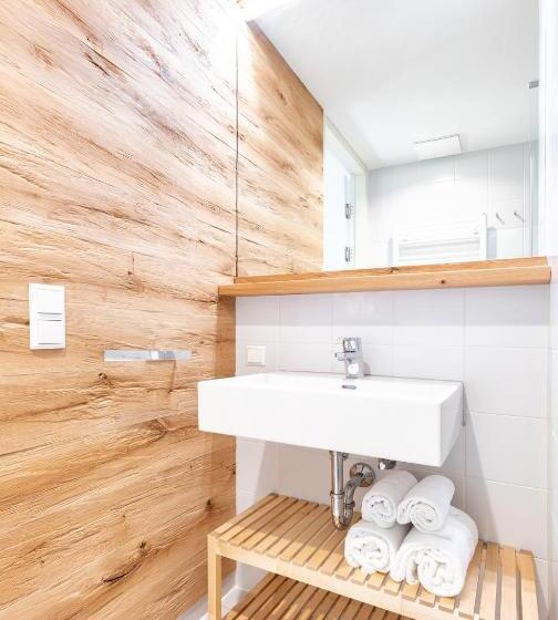 3 Bedroom Premium Apartment, Alpenrock Schladming By Alps Resorts