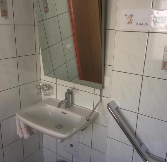 اتاق استاندارد برای معلولان, B&b Haus Granit Saas Grund