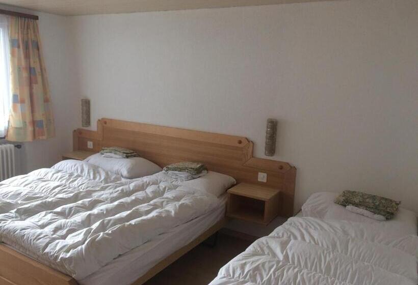 اتاق استاندارد با چشم‌انداز کوهستان, B&b Haus Granit Saas Grund