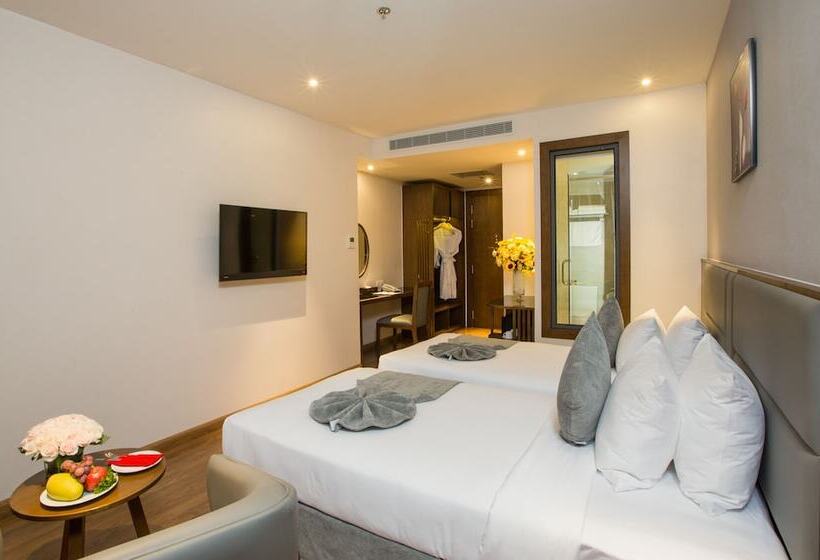اتاق لوکس با چشم‌انداز شهر, Dtx Hotel Nha Trang