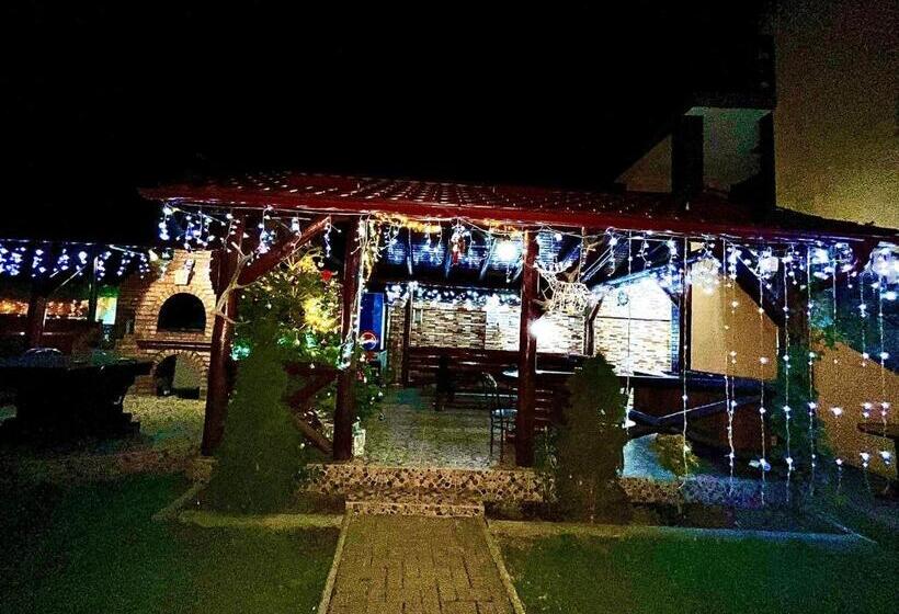 اتاق استاندارد سه نفره, La Mateo