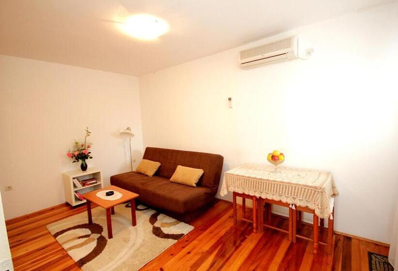 آپارتمان 1 خوابه با تراس, Guesthouse Drašković
