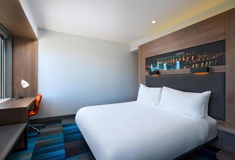 اتاق استاندارد با تخت بزرگ, Aloft Waco Downtown