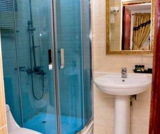 اتاق لوکس, Crystal House
