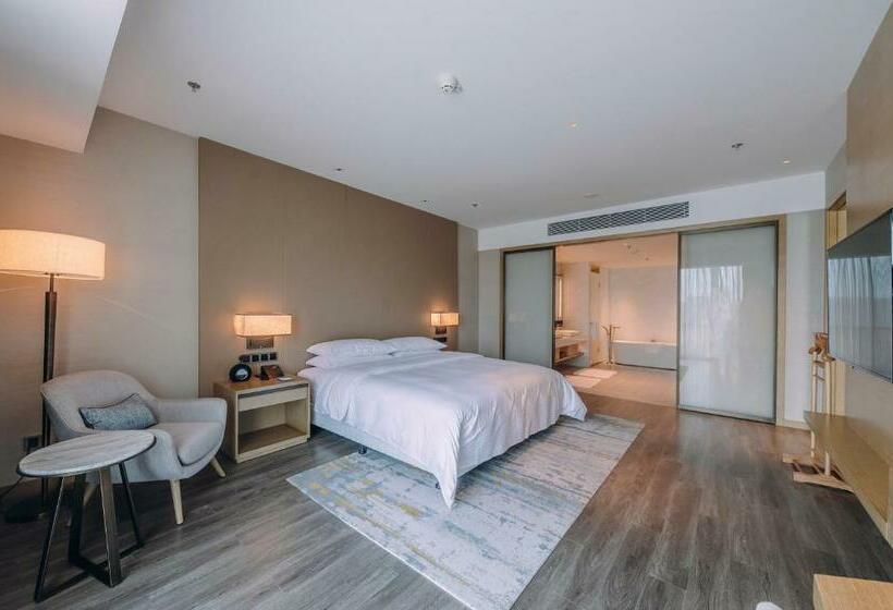 سوییت اجرایی, Four Points By Sheraton Jiaxing