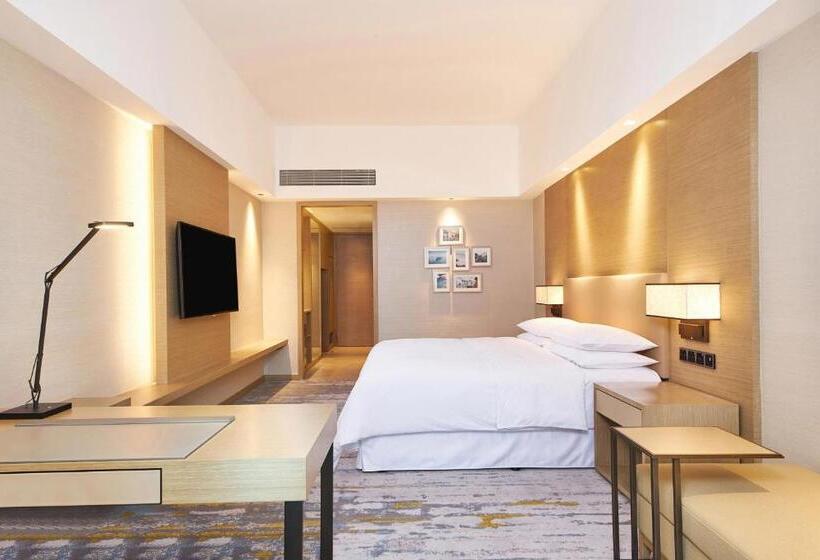 اتاق لوکس با تخت بزرگ, Four Points By Sheraton Jiaxing
