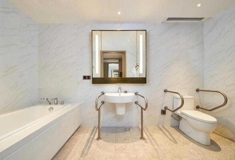 اتاق لوکس با تخت بزرگ, Four Points By Sheraton Jiaxing