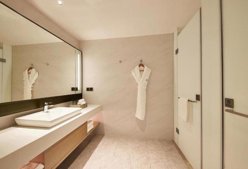 اتاق لوکس با چشم‌انداز شهر, Four Points By Sheraton Jiaxing
