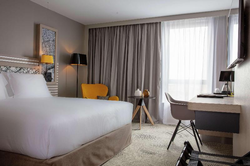 스탠다드 룸 킹사이즈 침대, Hilton Garden Inn Massy