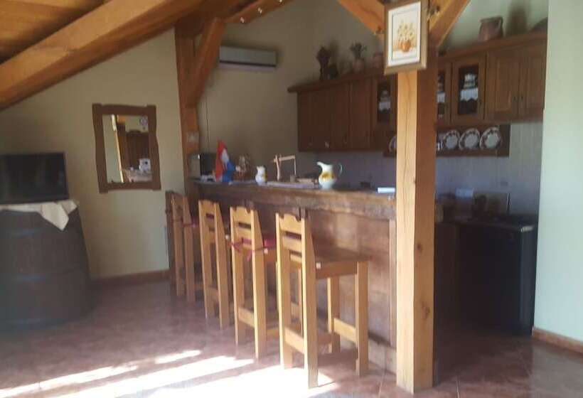 带共用浴室的标准房间, Guesthouse Tonkic