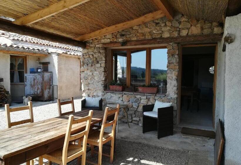 اتاق استاندارد با چشم‌انداز شهر, La Ferme Constantin
