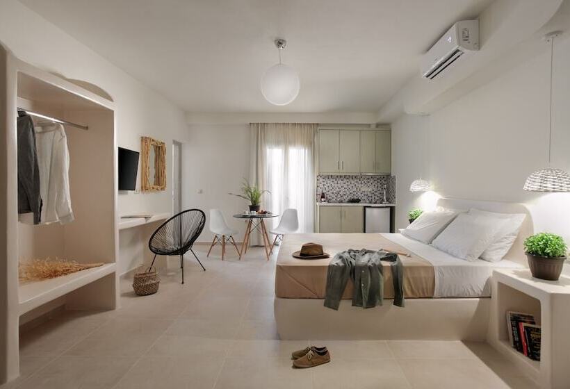 استودیوی استاندارد, Sweet Home Naxos