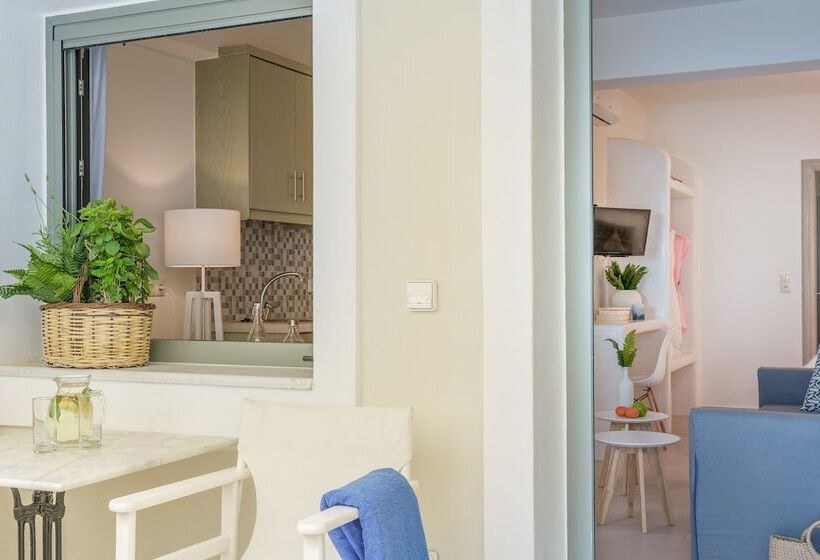 اتاق استاندارد, Sweet Home Naxos