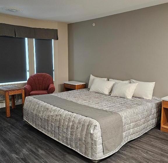 اتاق کلاسیک سه تخته, Western Budget Motel #1 Leduc/nisku