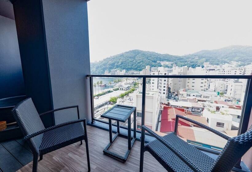 اتاق لوکس, Livemax Resort Atamiseafront