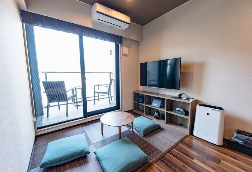 اتاق لوکس, Livemax Resort Atamiseafront