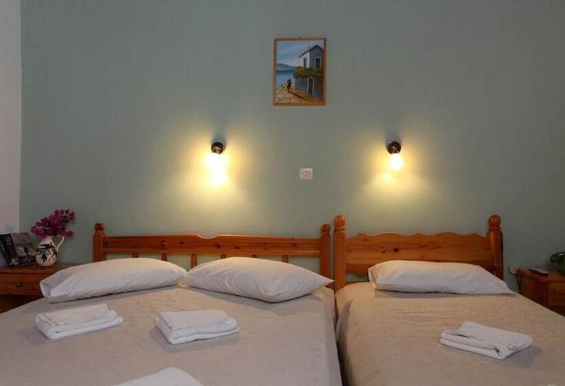 Triple Room Sea View, Nostos