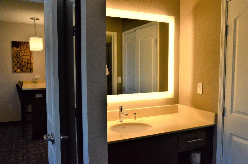 سوئیت با تخت بزرگ, Staybridge Suites   Orenco Station, An Ihg