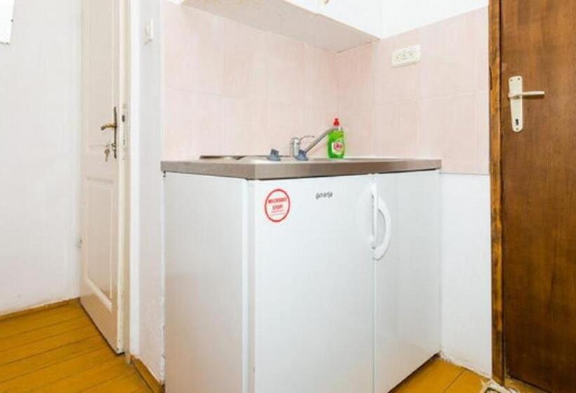 استودیوی استاندارد, Rooms Kisic