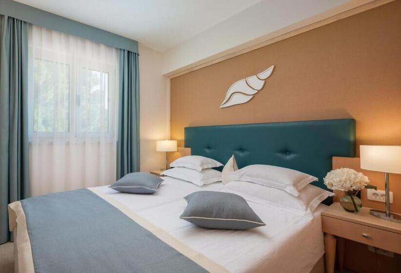 آپارتمان 1 خوابه با بالکن, Aparthotel Flora