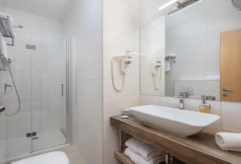 آپارتمان 1 خوابه با چشم‌انداز دریا, Aparthotel Flora