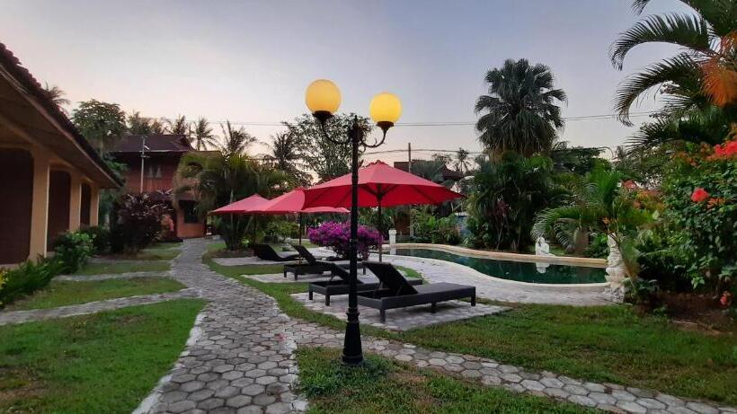 اتاق استاندارد سه نفره, Besar Bulan Baru   Senggigi
