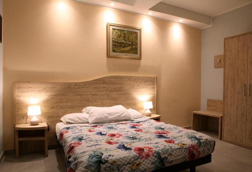 اتاق لوکس, La Casa Di Nonno Giulio