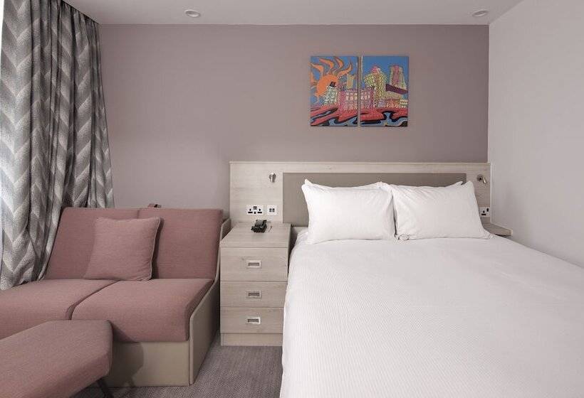اتاق خانوادگی, Hampton by Hilton Leeds City Centre