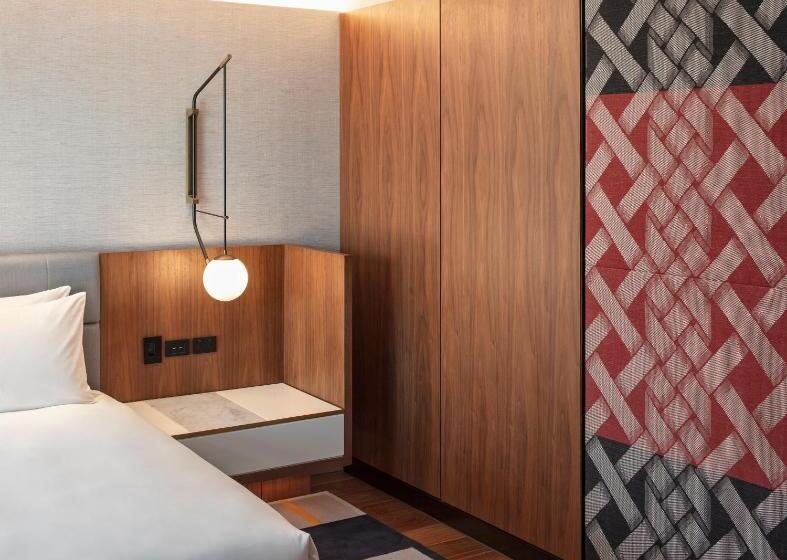 اتاق استاندارد با تخت دوبل و چشم‌انداز, Park Hyatt Auckland