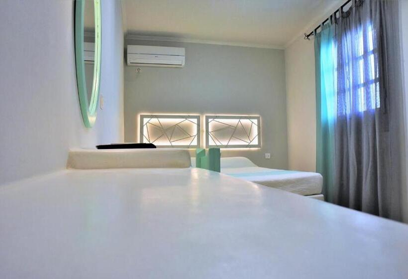 اتاق استاندارد, Avra Milos