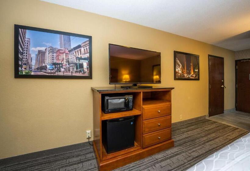 اتاق استاندارد با تخت بزرگ برای معلولان, Best Western Plus Houston Energy Corridor
