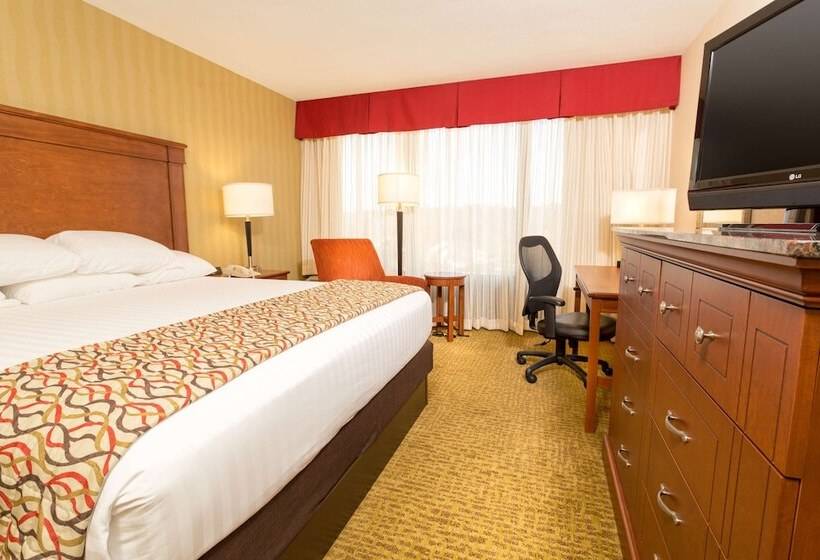 Deluxe Room, Drury Inn & Suites Atlanta Marietta