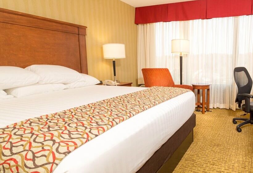 Deluxe Room, Drury Inn & Suites Atlanta Marietta