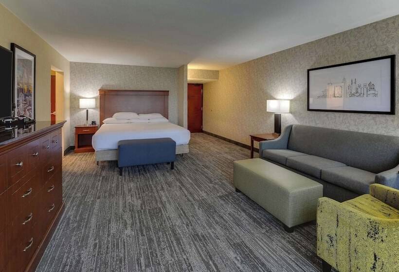 Deluxe Room, Drury Inn & Suites Atlanta Marietta