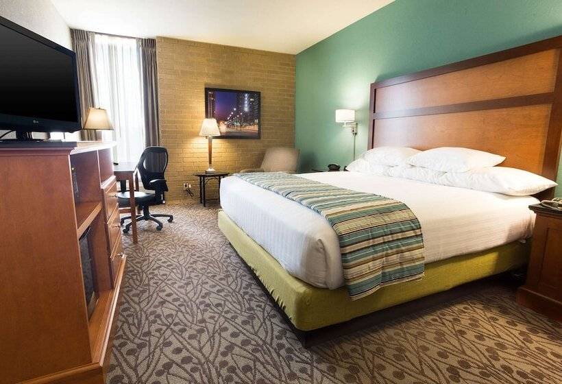 Deluxe Room, Drury Inn & Suites Atlanta Morrow