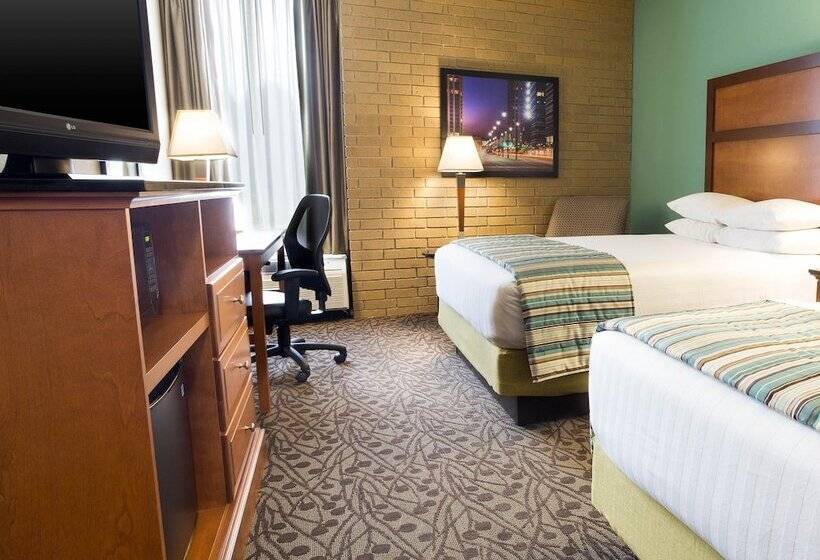 Quarto Deluxe, Drury Inn & Suites Atlanta Morrow