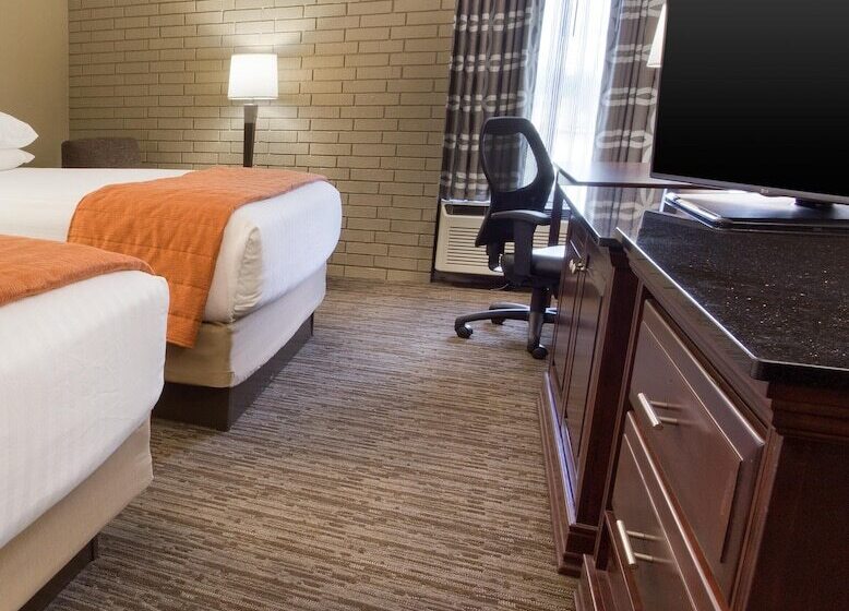 Chambre Deluxe Adaptée aux Personnes à Mobilité Réduite, Drury Inn & Suites Greensboro